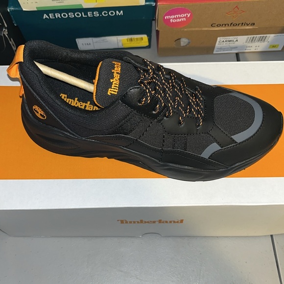 Timberland Jet Black Delphiville Sneaker Women’s Size 5.5 Sporty Uniform - Picture 2 of 7